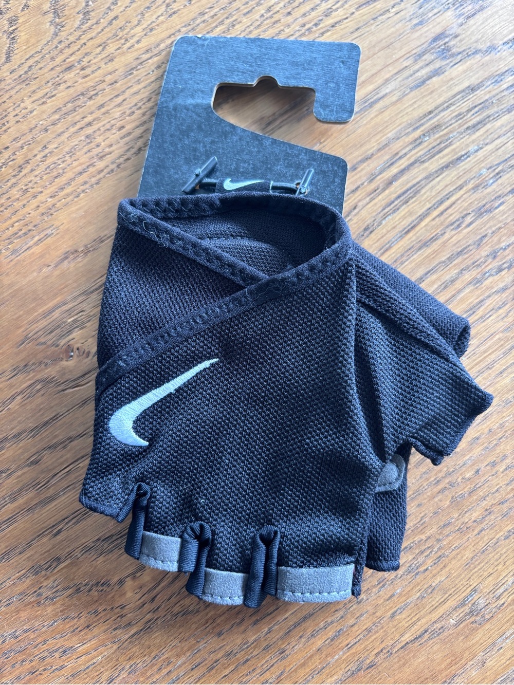 Nike Black and Silver Fingerless Padded Training Gloves - Women’s size small